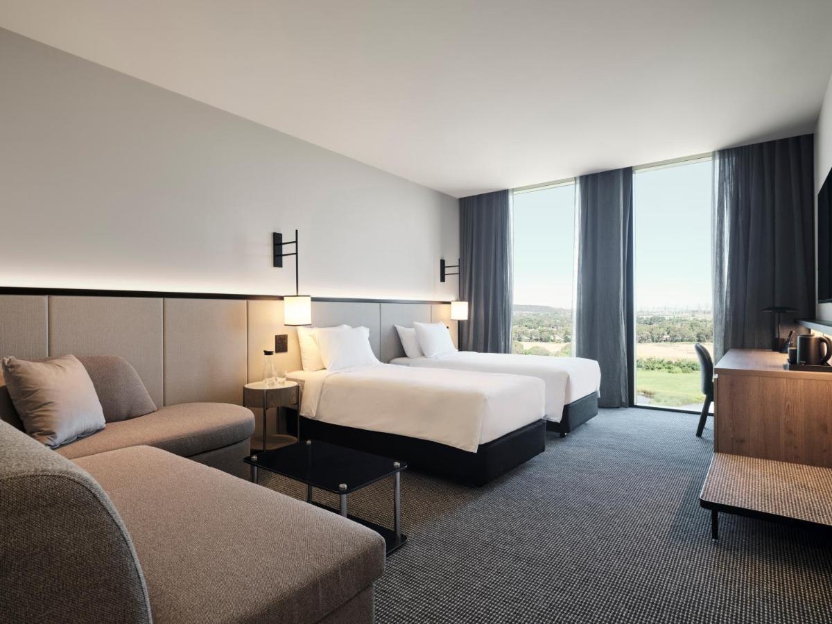 Hyatt Place Melbourne Caribbean Park Scoresby ภายนอก รูปภาพ