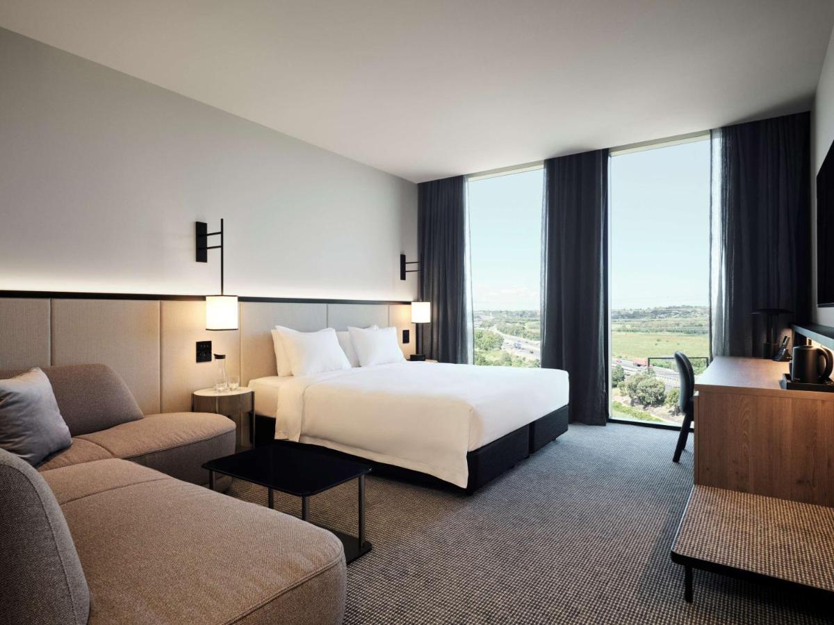 Hyatt Place Melbourne Caribbean Park Scoresby ภายนอก รูปภาพ